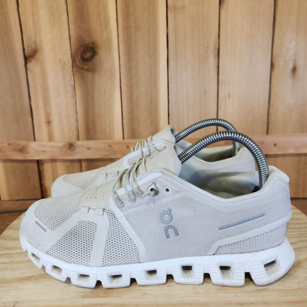 On Cloud 5 Shoes Womens 8.5 White Mesh Running Sneakers CloudTec Athletic
